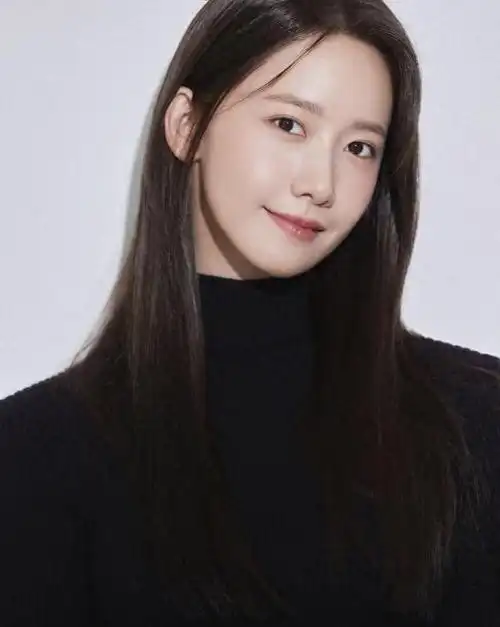 林允儿:韩国娱乐圈的颜值担当,演技出众,唱跳实力令人惊叹.