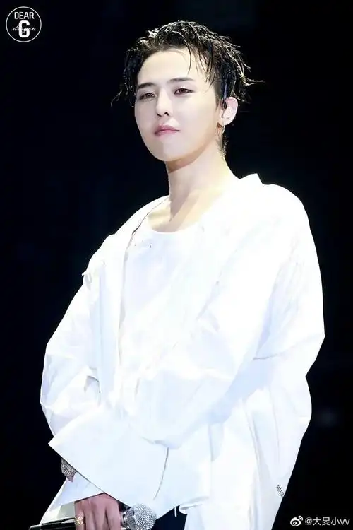 杏仁奶油包从望敏敏转采于2020-09-11 14:56:29权志龙权志龙 gd30