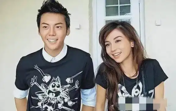 陈伟霆的护短,也让两人的感情更加坚不可摧,情到浓时,两人还在身上纹