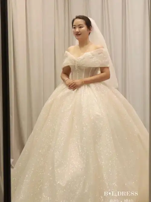 胖新娘也可以完胜～全场的焦点女孩93#攀枝花婚庆  #攀枝花婚纱