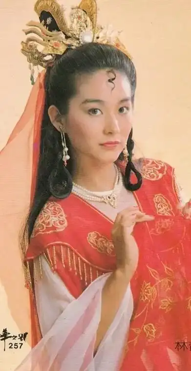 林青霞,1954年出生台湾省新北市,祖籍,山东莱阳,演员,作 - 抖音