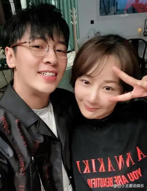 杨紫和张一山是是娱乐圈的知名童星,从《家有有儿女》开始就一起出道