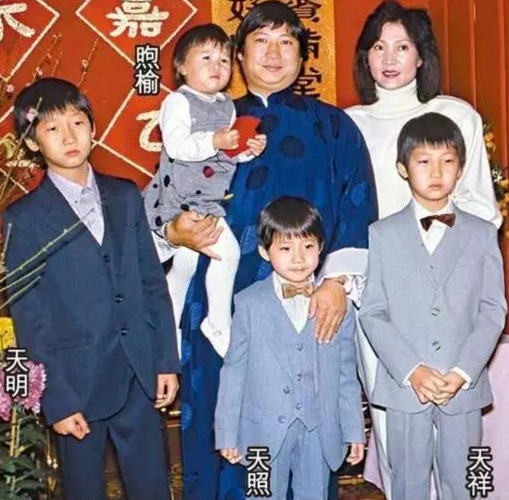 洪金宝女儿37岁没有出嫁,当网友看到照片后才明白,这谁敢娶?