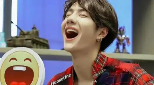 内娱的8位"笨蛋帅哥",成毅上榜,800个心眼没一个是实心的!