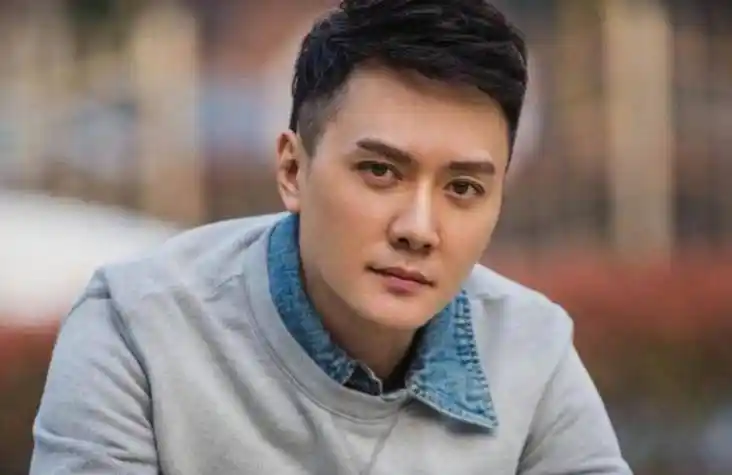 赵丽颖与冯绍峰:星辰交汇,终究错过