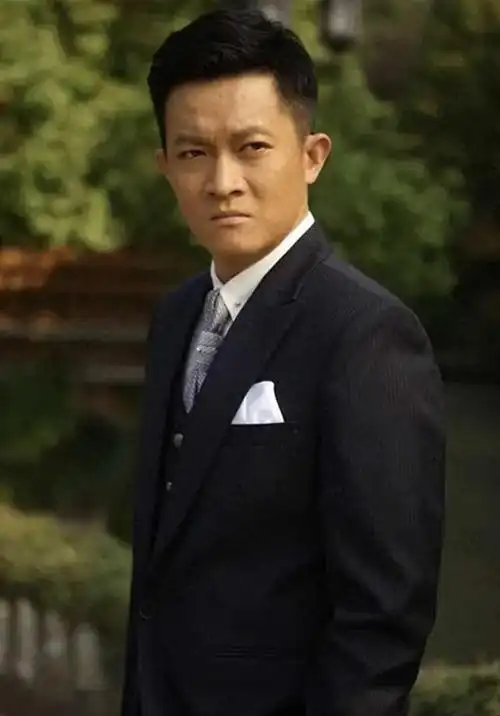 杨志刚,一个名字深沉的男演员,曾经默默无闻,现如今备受瞩目.