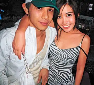 因与倪震夜店湿吻而一夜成名的城大女生张茆(miffty),近日网上再度