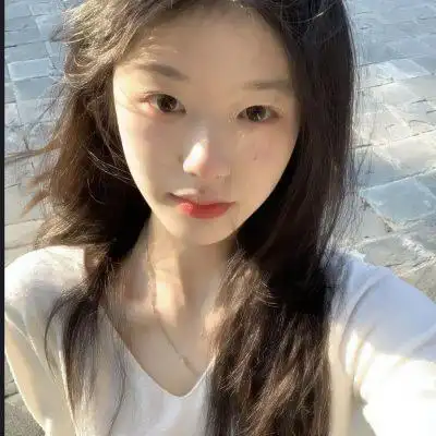 同一个人女生头像