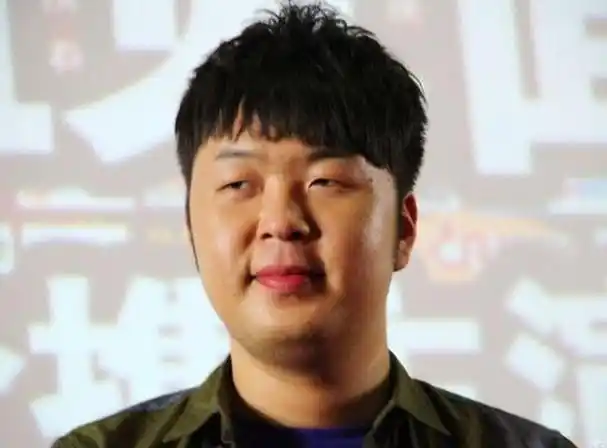 偶遇苏醒杜海涛,40岁黑眼圈抢镜,海涛罕见清秀,帅了8个度