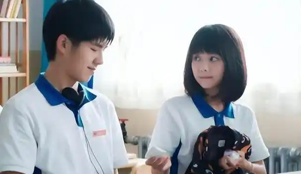 谭松韵的四位"老公",三个颜值出众,可她为何偏爱"沧桑大叔"