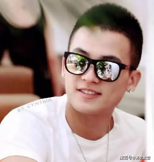 这才是"阳光男孩"该剪的发型,特别是第3款,清爽干净显帅气_头发