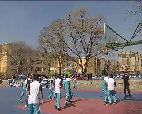 林口县第二中学:篮球赛场 青春飞扬