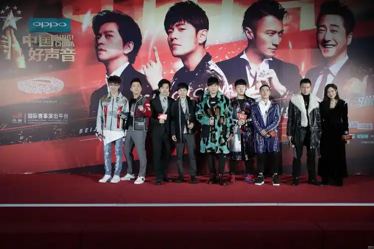 在北京鸟巢落下帷幕,五强选手经历三轮演唱及投票,最终李健战队学员