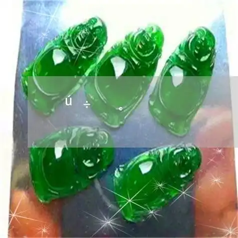 女人佩戴八卦的好处 1,八卦不是每个人都可以佩戴的,天然翡翠乌龟石