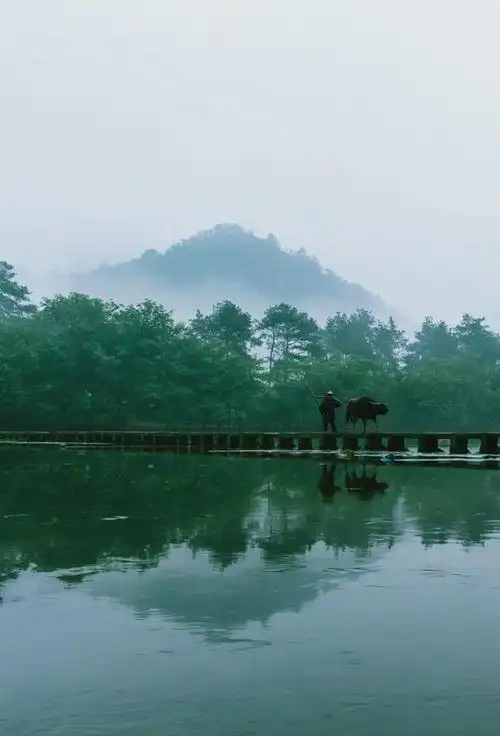 这个被cctv翻牌的仙气小城有多绝?人间仙境无疑了