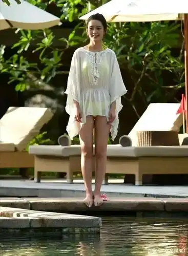 唯美恋爱大片,魏大勋李沁水下kiss,爱意满满!