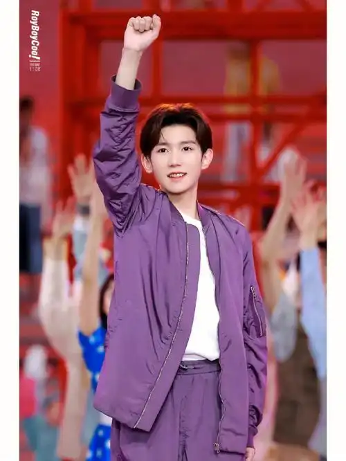 那年今日的紫色小葡萄王源