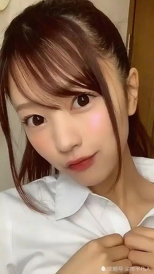 日本女孩卖萌的技术是与生俱来的呢