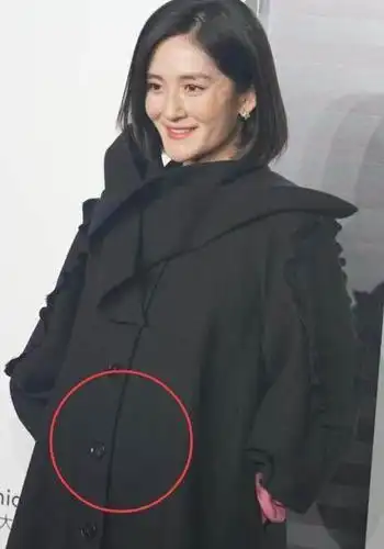 应采儿怀jasper时很接地气比霍思燕肚子更大的可能是当年的王菲