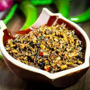 外婆菜下饭菜农家自制湖南特产香辣开胃梅干菜小咸菜腌萝卜干瓶装