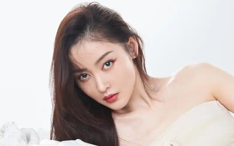 张天爱性感迷人写真桌面壁纸