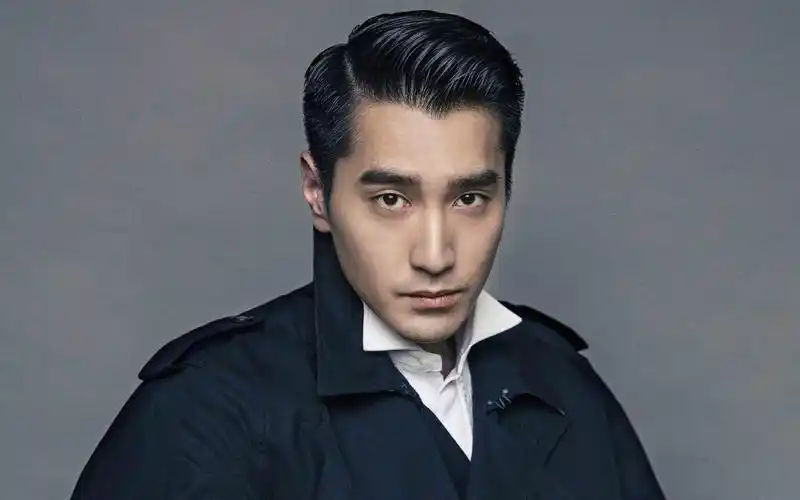 帅气百变的赵又廷