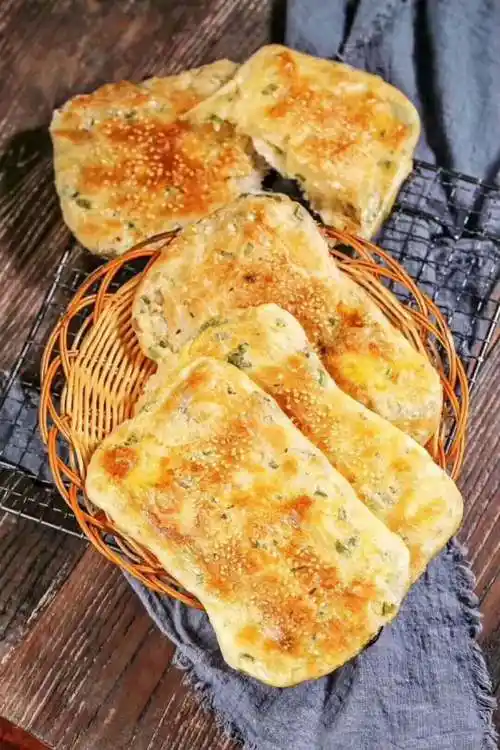 5折正宗淮南牛肉汤烧饼油酥烧饼半成品碳烤葱油饼烤箱油酥烧饼坯商用