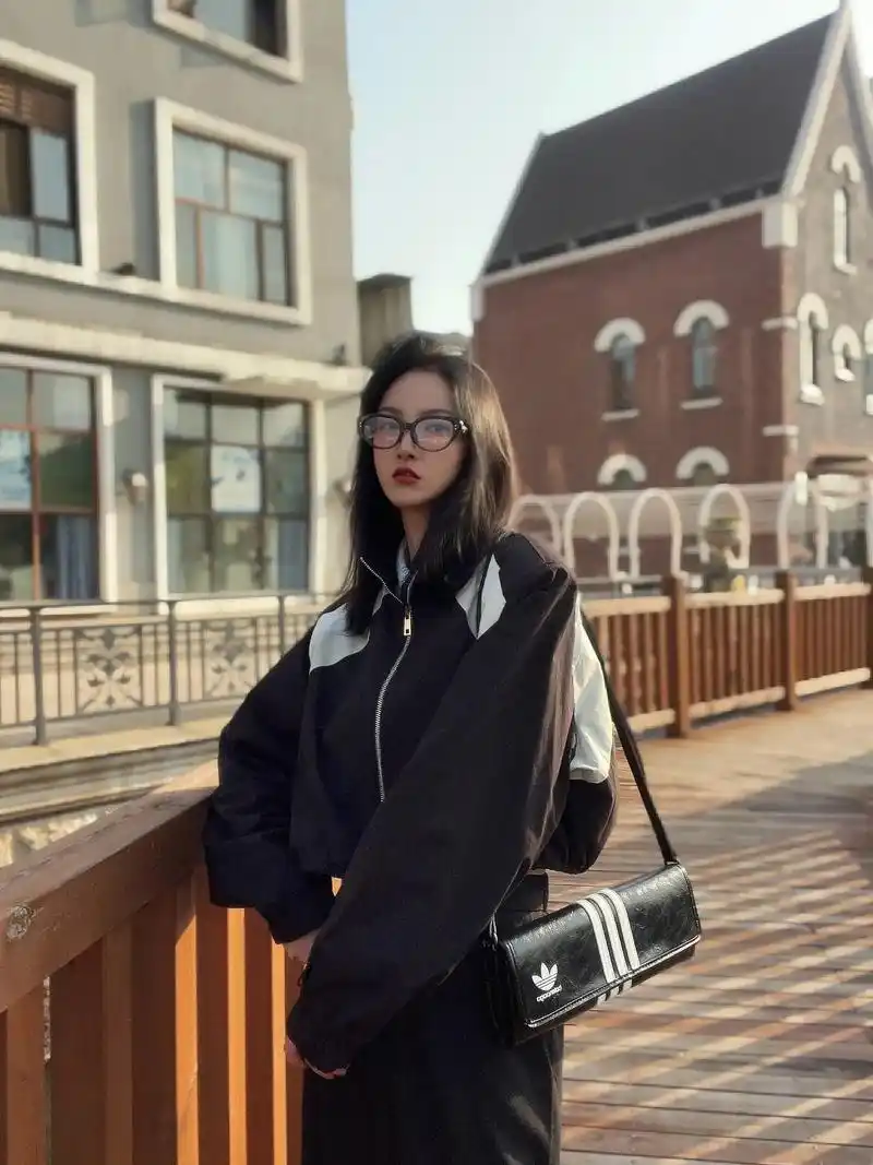 那些看似高冷的人,往往才是最真诚的人.#分享照片#拍照92  - 抖音