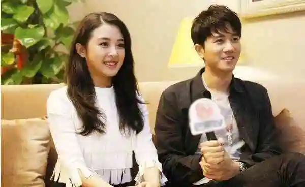 彭冠英张含韵领证了吗二人被曝同居热恋回应打太极