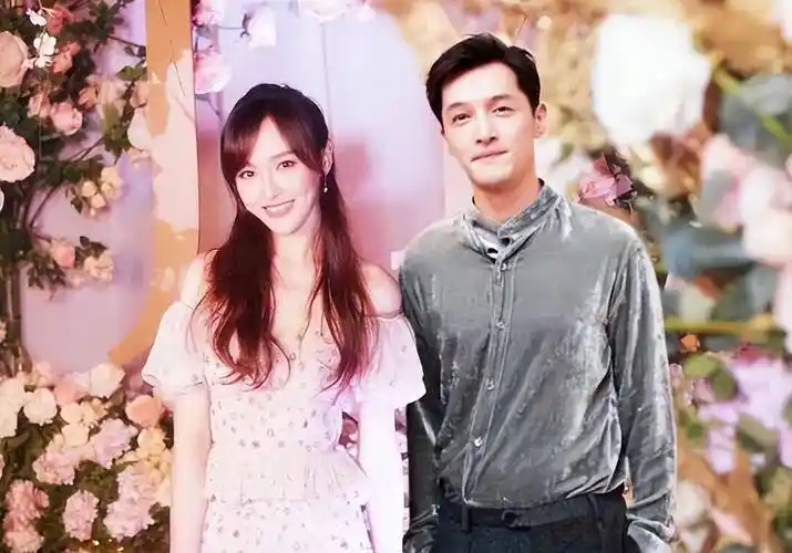 《繁花》播出后,罗晋的评论区沦陷了,网友喊话:老婆不要你了!