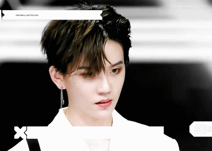 请欣赏小宝表情包