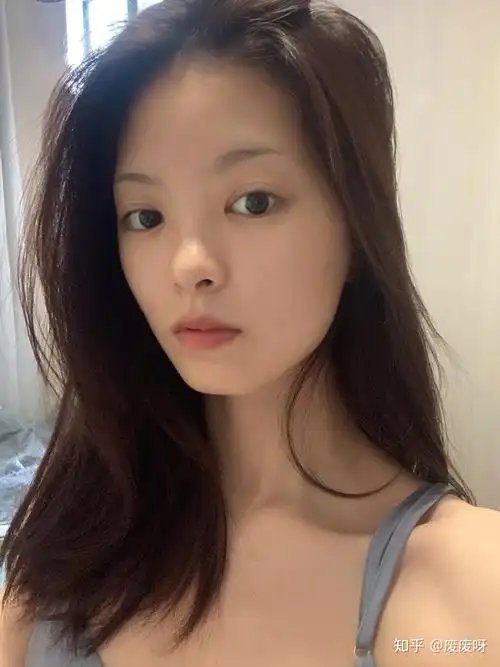 素颜自拍该怎么拍好看