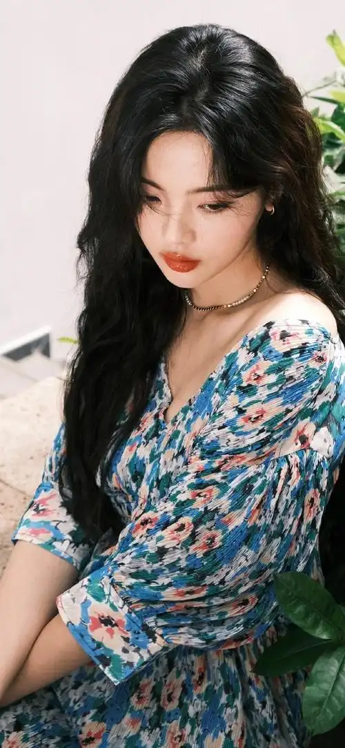 杨超越 手机壁纸 好心动啊