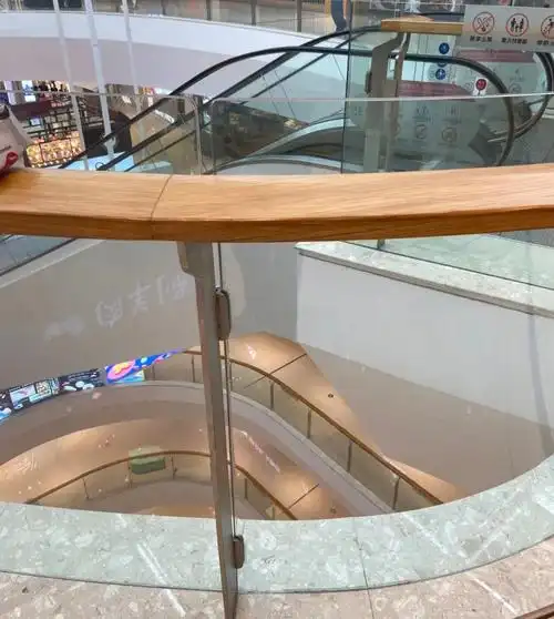 赛凌斯不锈钢楼梯扶手进军孝感城市中央广场