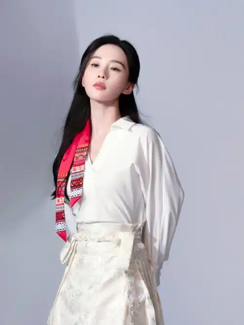 板报速报##薇诺娜品牌代言人刘诗诗