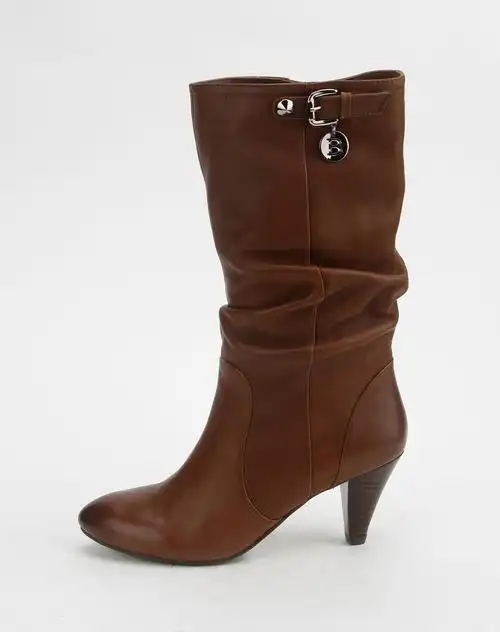 百丽belle女款啡色小牛皮中筒靴