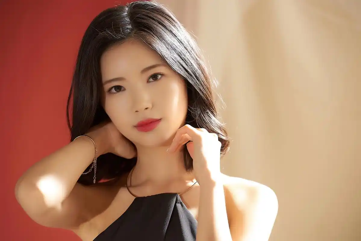 "  想要拥有白皙的肌肤,饮食也是非常重要的因素.