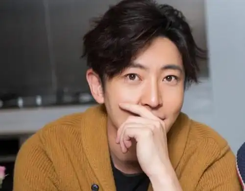 有一种"整容"叫郭京飞寸头,与现在判若两人,网友:心动的感觉