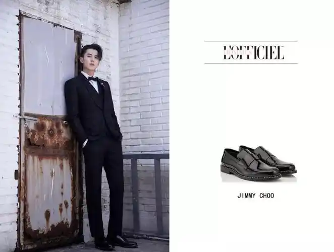 易烊千玺真是能文能武,正装 休闲他都穿赢了