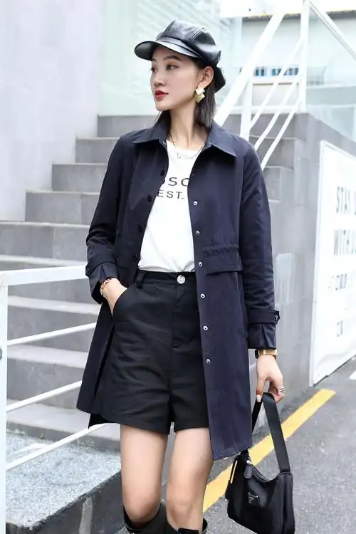 2022年春款新款设计感高端质感流行外套风衣女中长款大码女装