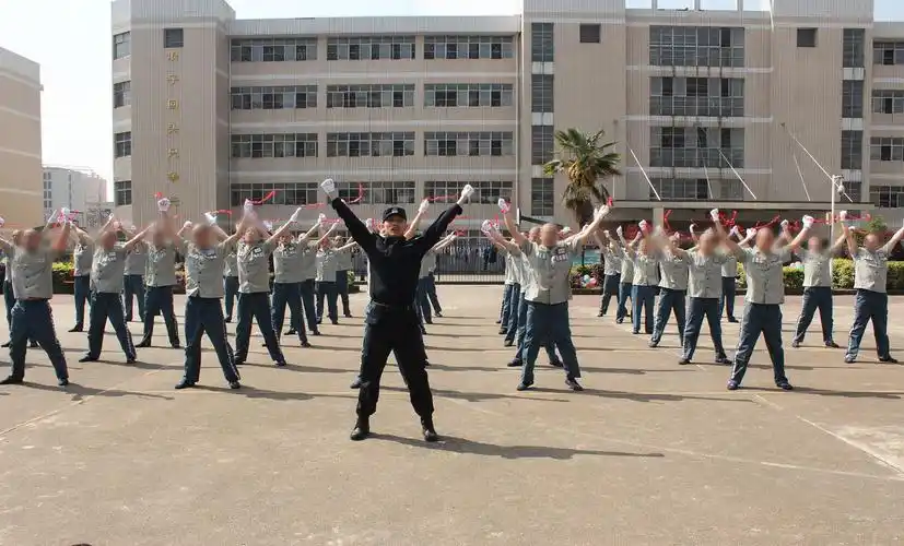 湖南省娄底监狱成功举办首届服刑人员身心健康运动会