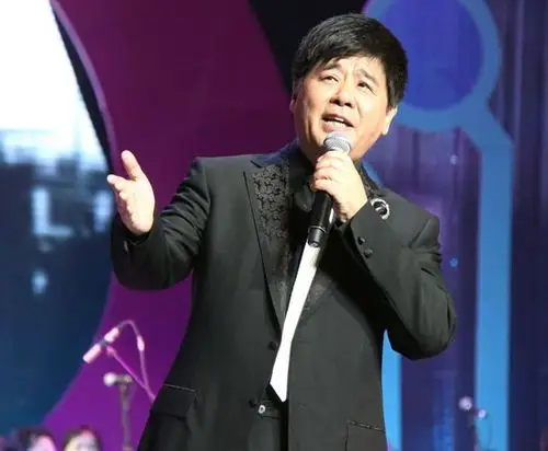 王洁实母亲节大会堂开唱老歌新作齐上演图