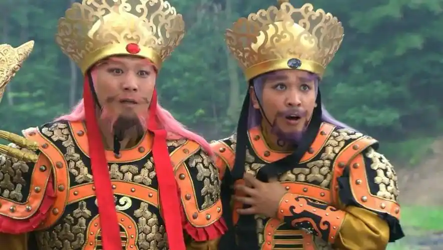 封神英雄榜:魔家四将不敌申公豹玉磬,杨戬从天而降,打跑申公豹-影视综