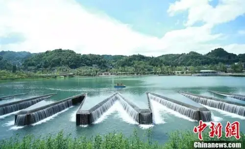 7公顷,建设内容包含湿地公园,山体公园,水源涵养,园林绿化,景观桥梁和