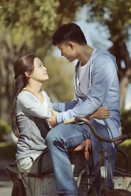 "狗血剧"里走了一遭后,演员唐曾凭《幸福到万家》事业重回正轨-腾讯