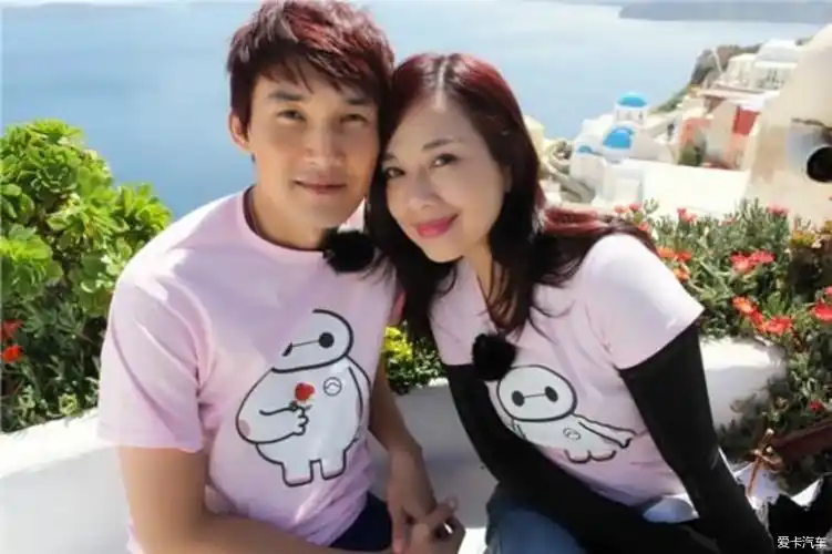 陈松伶张铎结完婚把证撕了