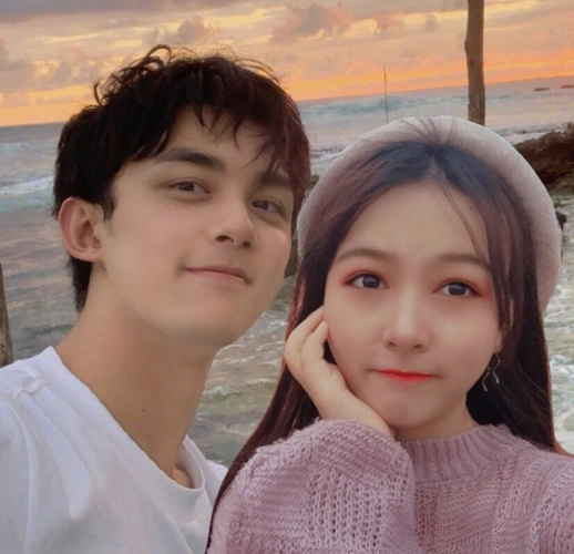 粉丝p图圆梦,张艺兴吴磊的还好,看到最后吴亦凡:莫名有点酸!