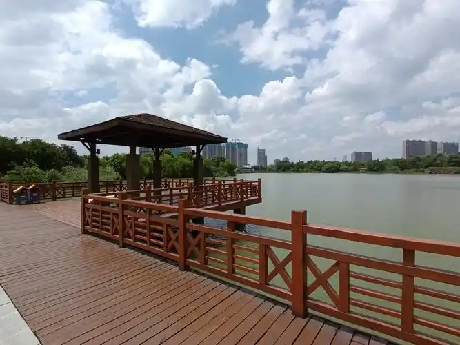 司空曙《江村即事》除了风景怡人,月湖公园还是马栏山月湖文创园