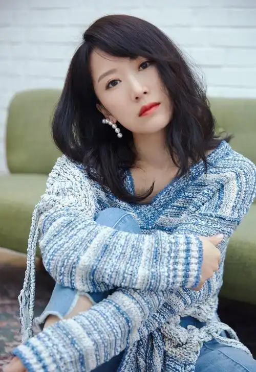 李念清爽甜美写真图片19