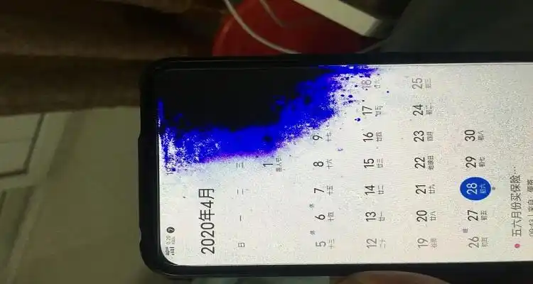 屏幕漏液会越来越大吗